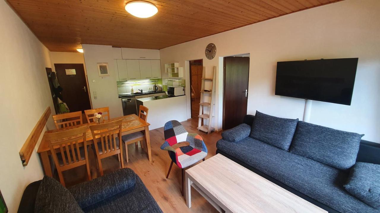 Apartman เทาพลิทซ์ ภายนอก รูปภาพ